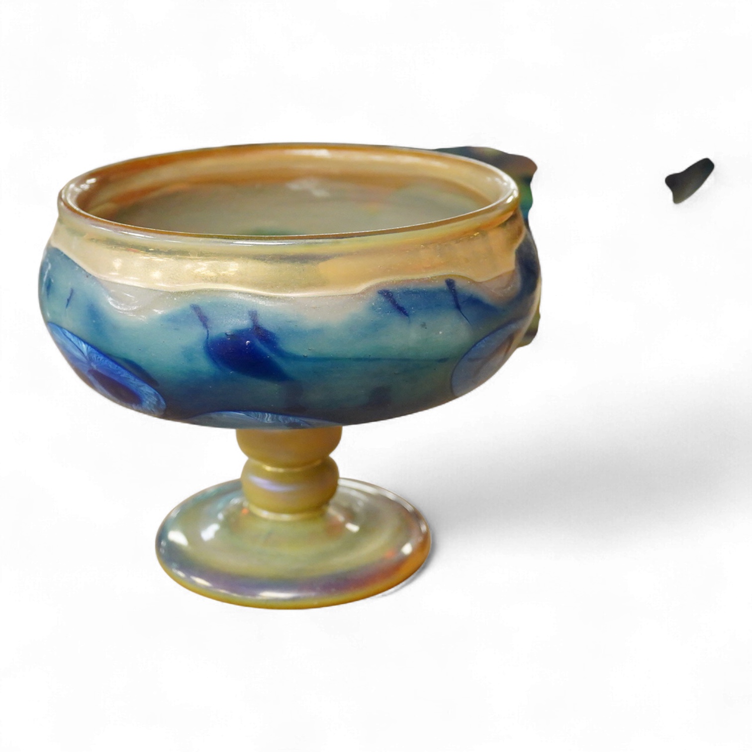 Jean Pierre Mateus (b.1970), A French art glass comport, signed and dated 2002 to the underside, 19cm diameter.